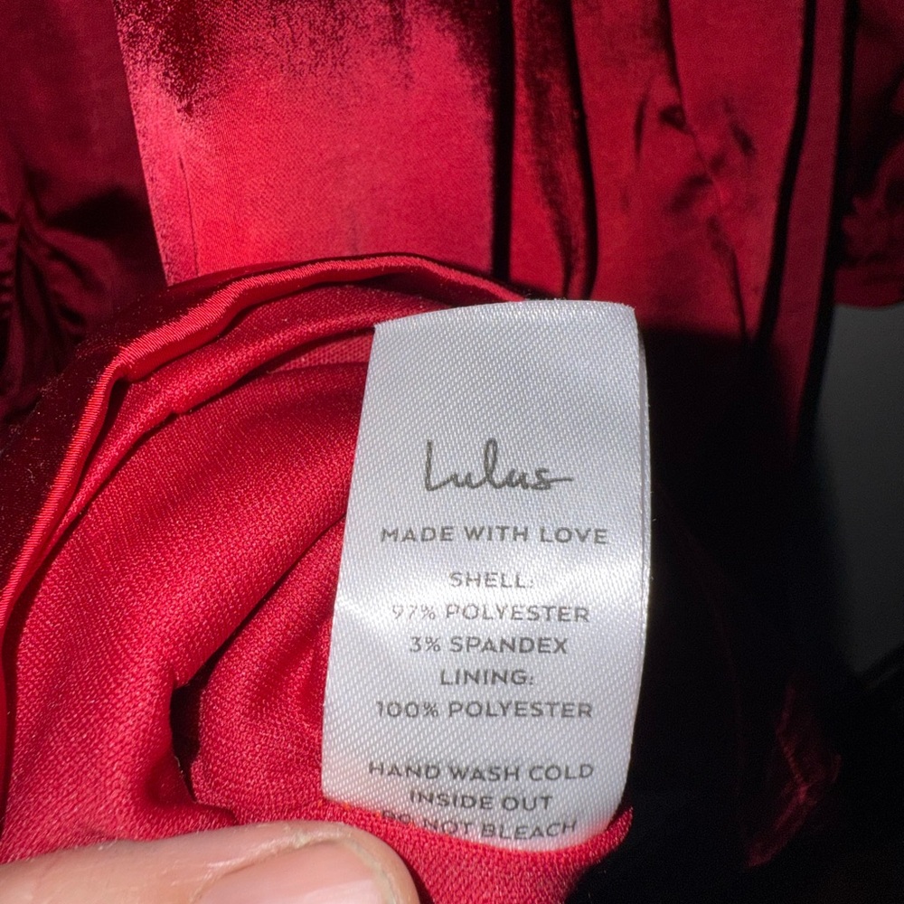 Lulu's Vibrant Red Satin dress - Picture 5 of 6